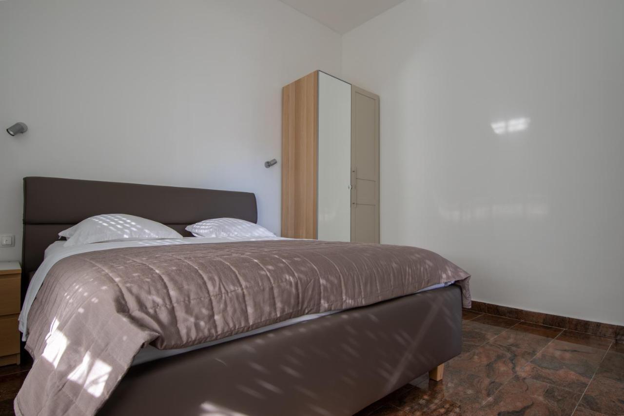 Aparthotel Lantina Betina  Exterior foto